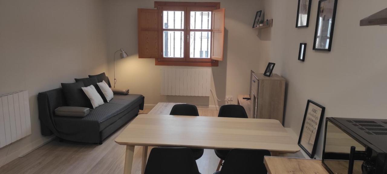 Apartamento con encanto en Casco Histórico de Burgos Exterior foto