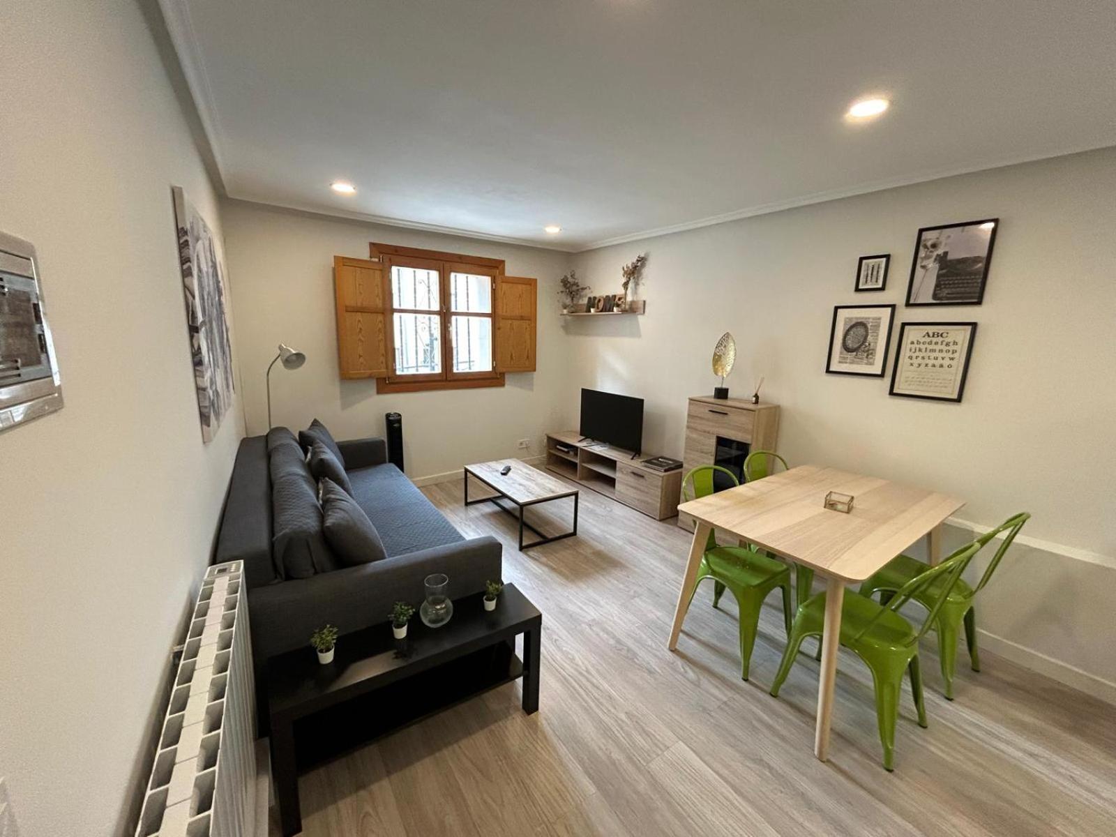 Apartamento con encanto en Casco Histórico de Burgos Exterior foto
